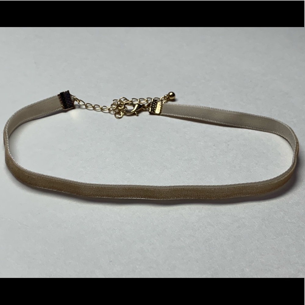 Tan necklace choker